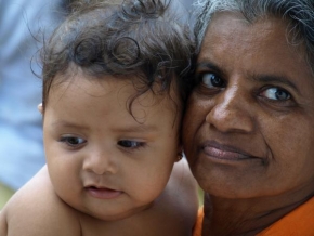 Úlovky z dovolené - Matka s dítětem (Srí Lanka)
