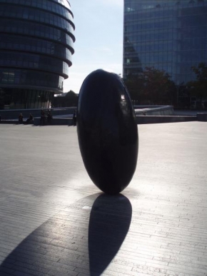 Architektura a památky - Big Egg v centru Londýna
