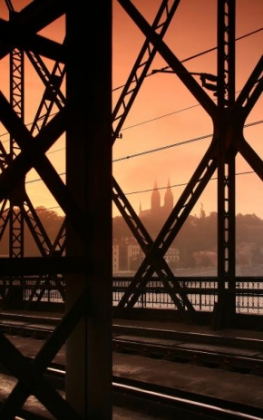 Architektura a památky - Fotograf roku - Na železničním mostě