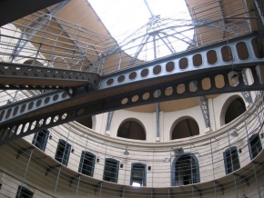 Detail v architektuře - Vězení v Irsku