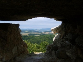 Krásy krajiny - Pohled z okna hradu