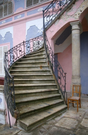 Marian Golis - Prázdné schodiště