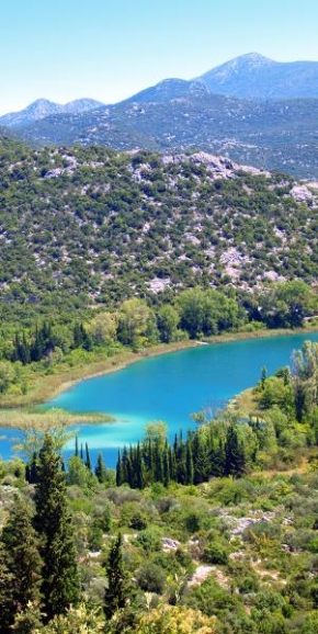 Krásy krajiny - Azurové jezero