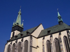 Detail v architektuře - Kostel Nanebevzetí Panny Marie