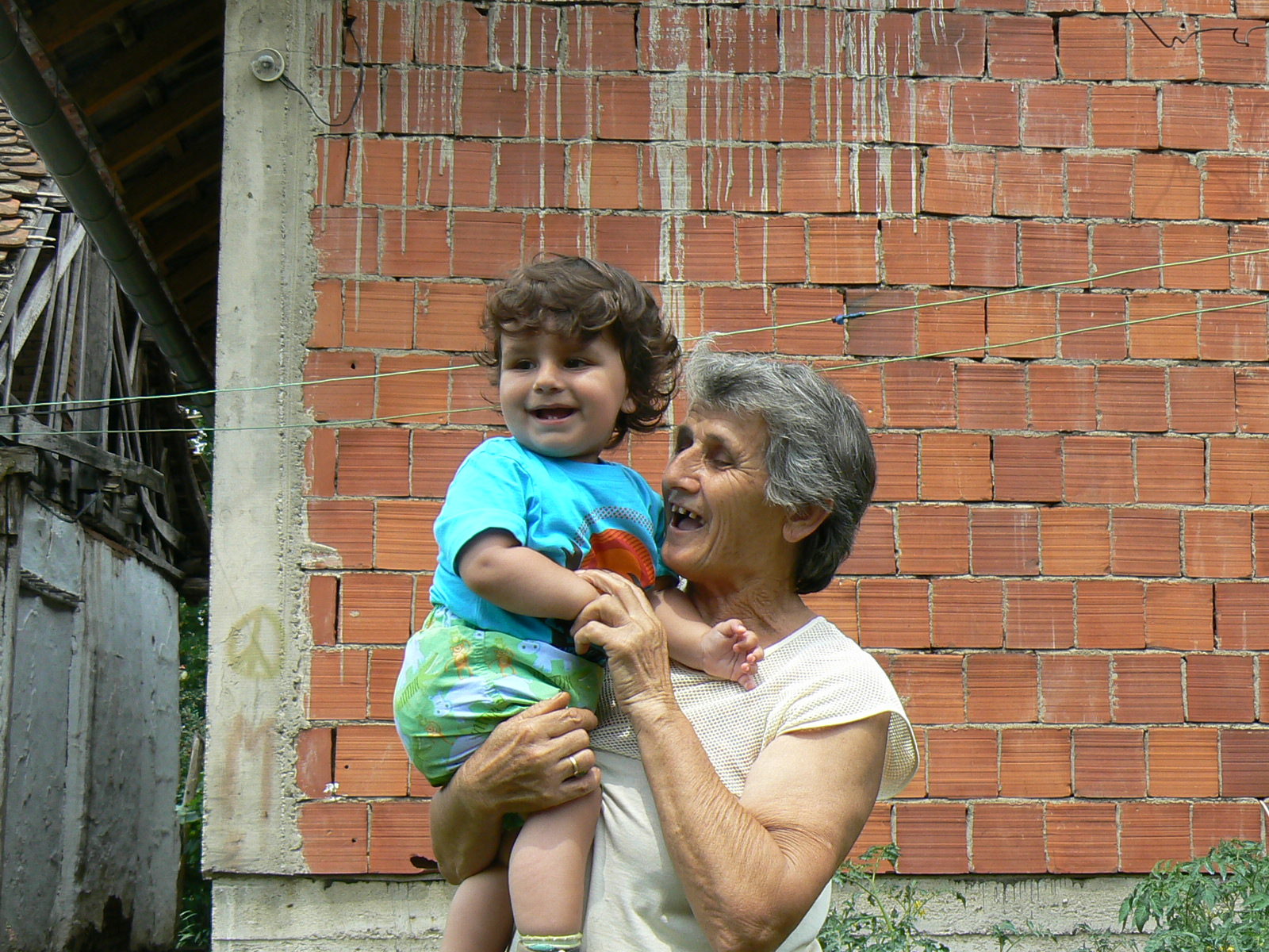 Srbská teta a její malý synovec.
