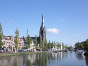 Místo, které nejraději fotografuji - Kanál protékající městečkem Weesp, Nizozemsko