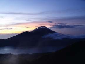 Místo, které nejraději fotografuji - Svítání na Gunung Batur 3.