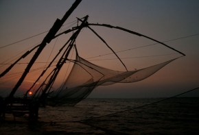 Večer a noc ve fotografii - čínské rybářské sítě