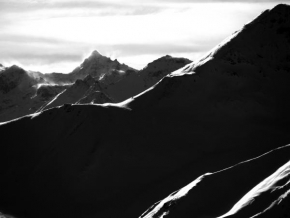 Černobílá poezie - Les montagnes