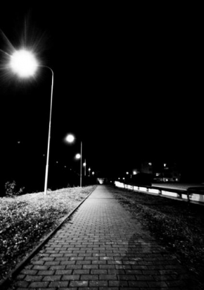 Dlouhé noci a život po setmění - I pouliční lampy, mají svůj příběh