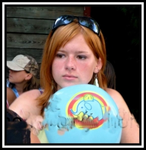 Něžný portrét - Monika s balonkem