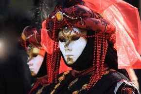 Fotograf roku na cestách 2010 - Benátské masky