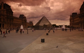 Krajina stvořená člověkem - Louvre Paříž