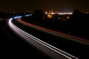 Večer a noc ve fotografii - Noční dálnice