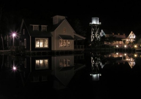 Večer a noc ve fotografii - The Village of Baytowne Wharf I.