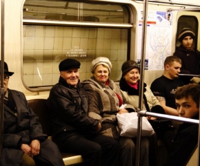 Pierre Morelli - Ludii v metro