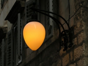 Večer a noc ve fotografii - Pouliční osvětlení