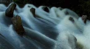 Voda je živel - Fotograf roku - Kamenná překážka   I.