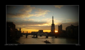 Slunce je veliký básník! - LondonsPictures - London Bridge 1090535