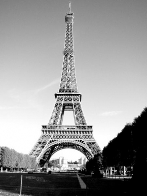 Černá nebo bílá? - La Tour Eiffel