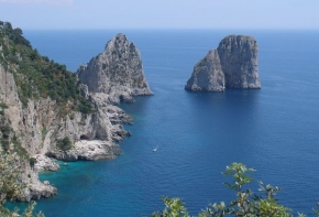 Letem exotickým světem - Faragliony na ostrově Capri