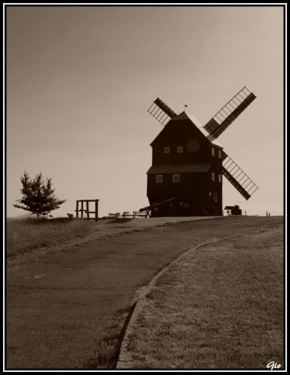 Fotograf roku na cestách 2011 - Větrný mlýn u Löbau