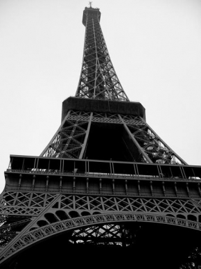 Ukaž kde jsi byl? - Eiffel tower