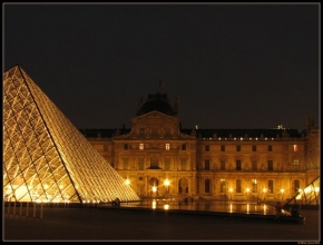 Poezie domů - Louvre Paris