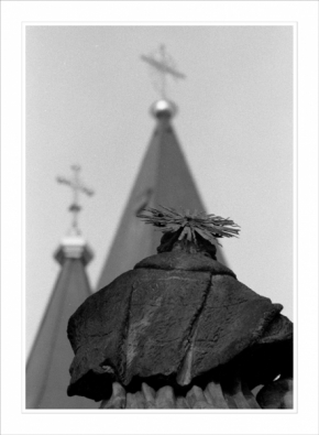 Černobílá fotografie - Fragmenty města