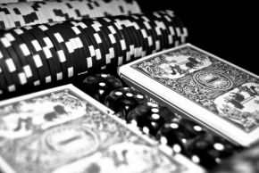 Černobílá fotografie - poker
