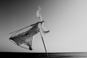 Černobílá fotografie - Měření větru