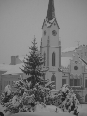 Černobílá fotografie - Trutnov pod sněhem