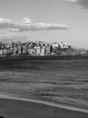 Černobílá fotografie - pláž