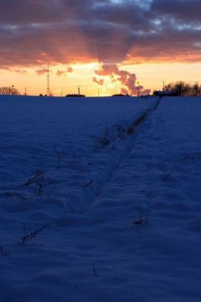 Zimní podvečer - Západ slunce nad polem