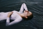 Kelly Carrow -Ve vodě