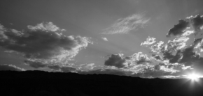 Fotíme oblohu - černobílé smrákání v arches