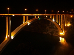 Architektura všech časů - most Krka