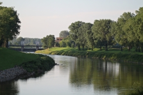 Objekt v krajině - Jez na řece Moravě