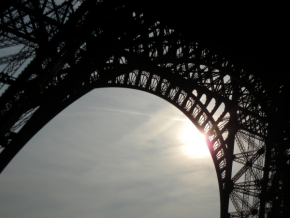 Architektura všech časů - Eiffel východ slunce