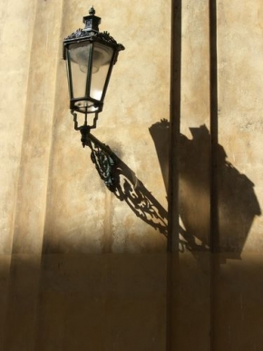 Poezie domů - Pouliční lampa