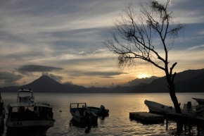 Za soumraku i za svítání - Lago de Atitlan, Guatemala