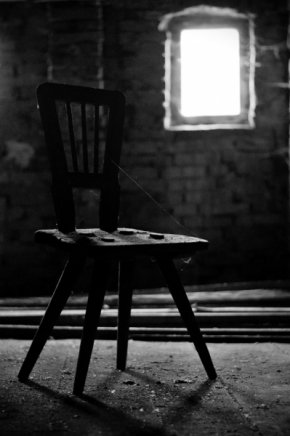 Černobílý svět - Židle