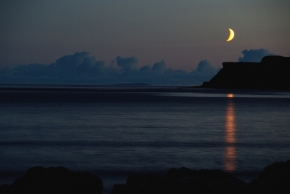 Tomáš Chmelík - Měsíc v zálivu