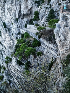 Zuzana Trojanová - Krásy Capri - Via Krupp