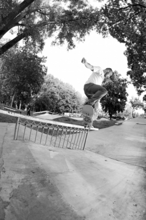 Sport a pohyb - ss  crooked grind