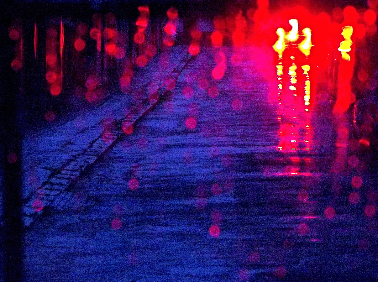 v nočním dešti