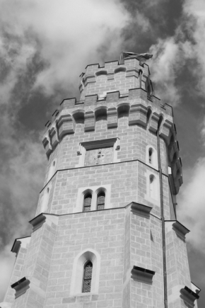 Černobílá krása - Věž
