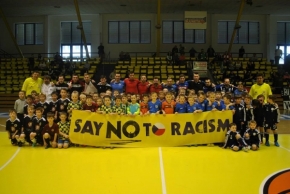 Nádherný svět dětí - Děti proti boji s rasismem