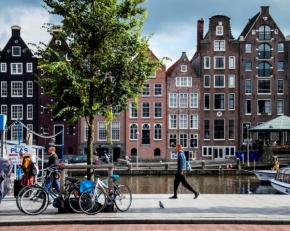 Street a vteřiny na ulici - Amsterdamský štýl