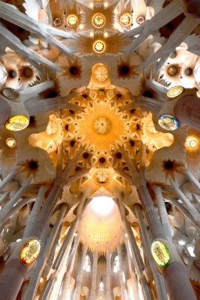 Architektura krásná a účelná - Gaudího odkaz